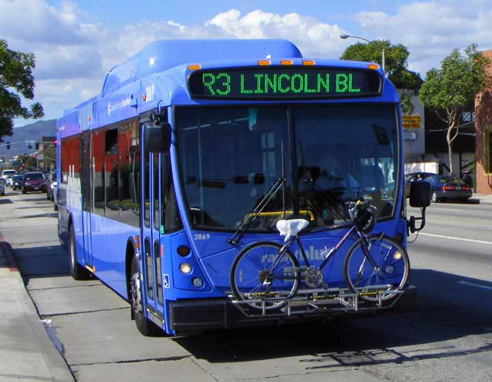 Santa Monica rapid blue bus NABI 40-LFW 3869